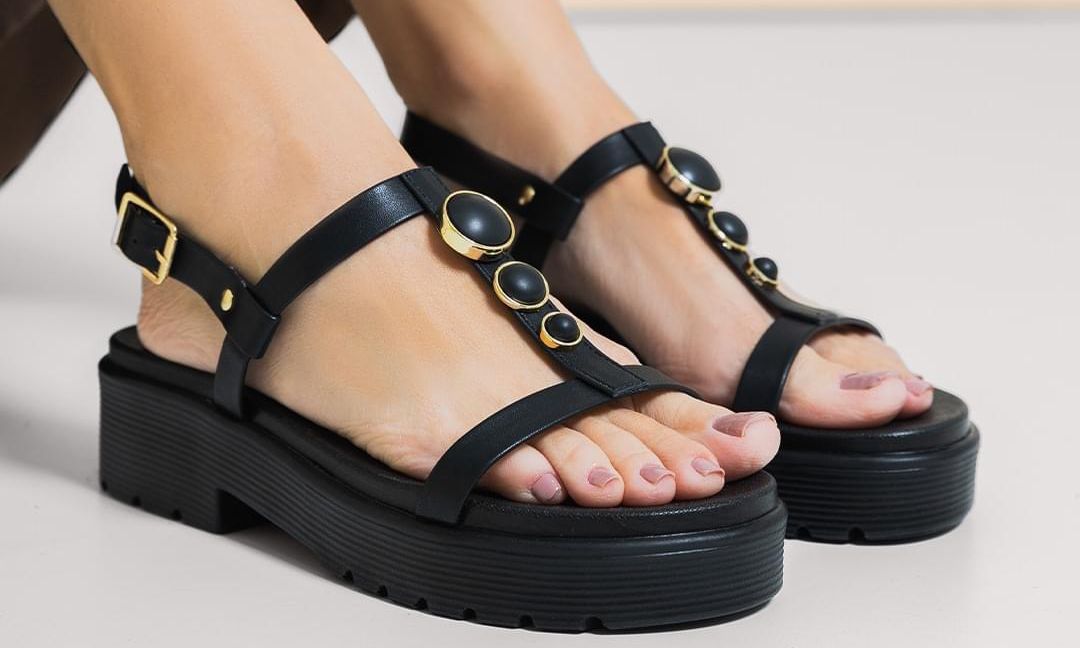 NAPA LIKE PRETO/SOLA PRETO SAND.TRA