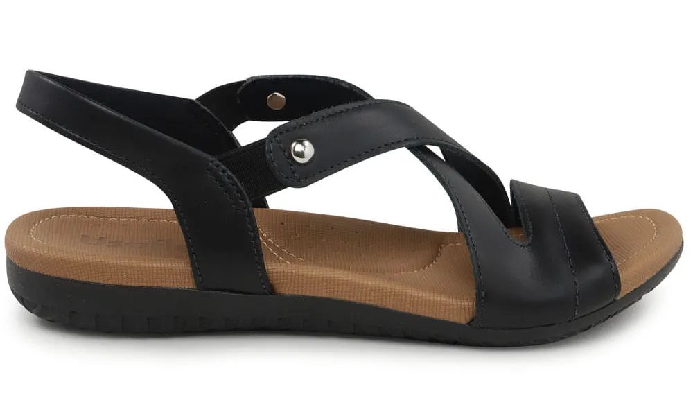 SANDALIA EM COURO PRETO 