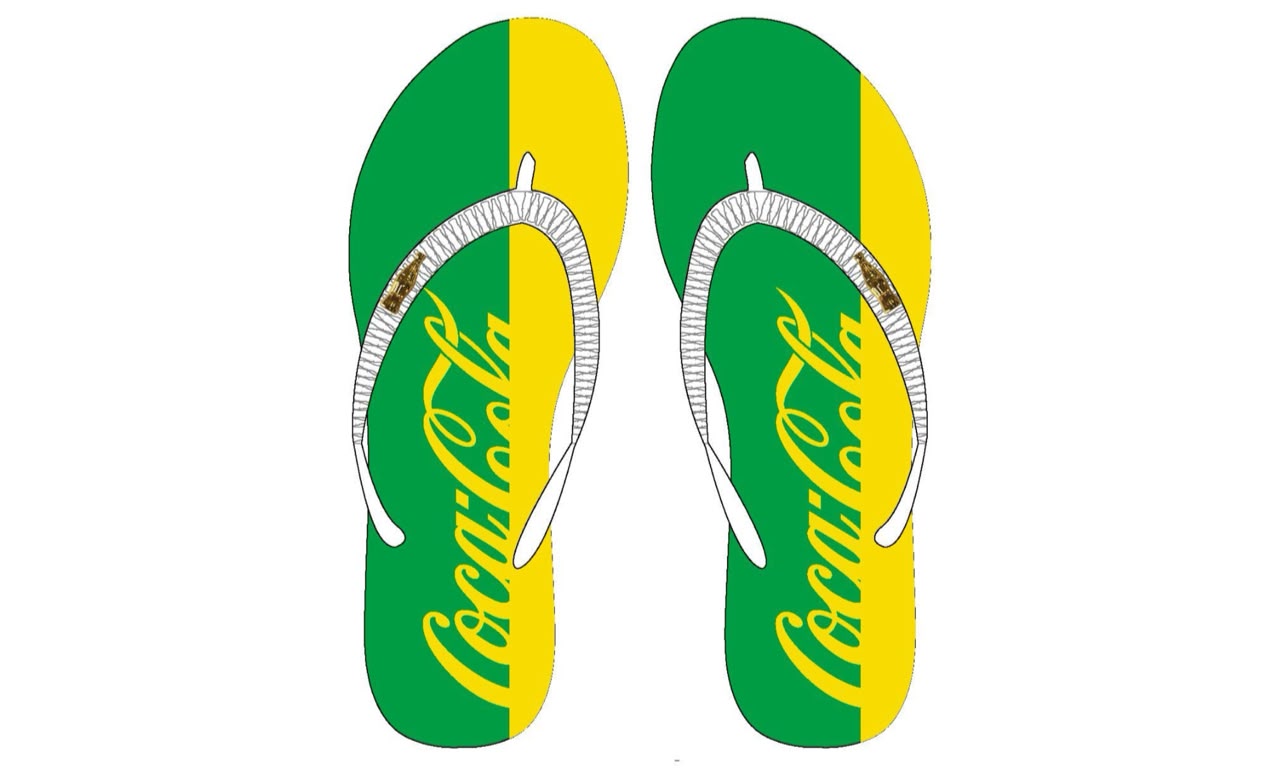 CHINELO COCA COLA FLAGS FEMININO BRANCO/